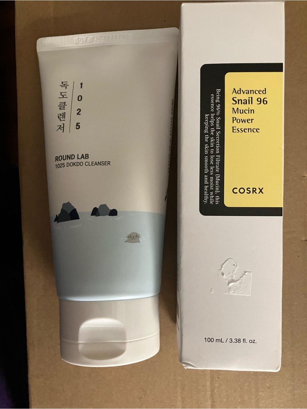 COS Round Lab 1025 Dokdo Cleanser - White & Light Blue